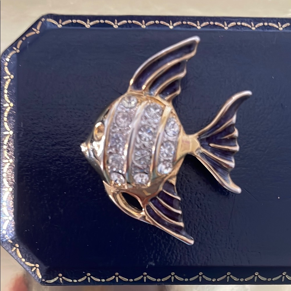 Elegant Gold and Rhinestone Angel Fish Brooch